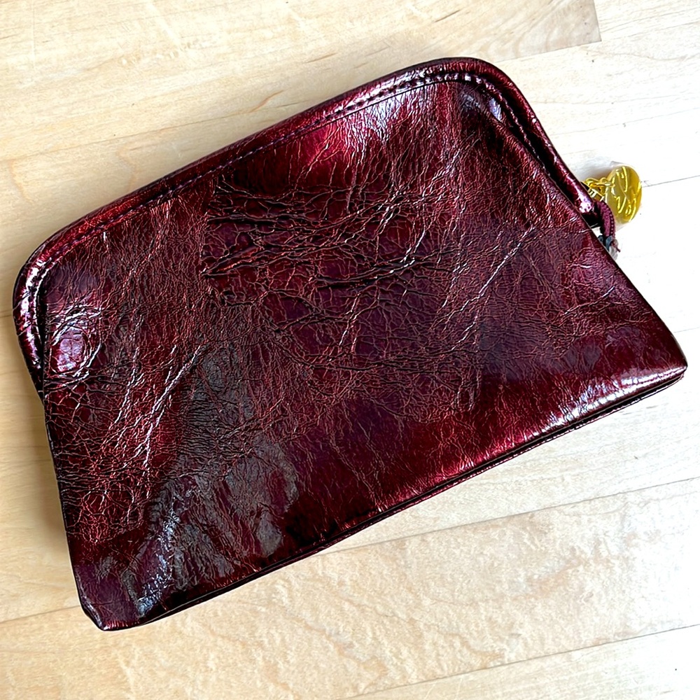 SOLD Locally‼️ Estee Lauder Cosmetic Bag